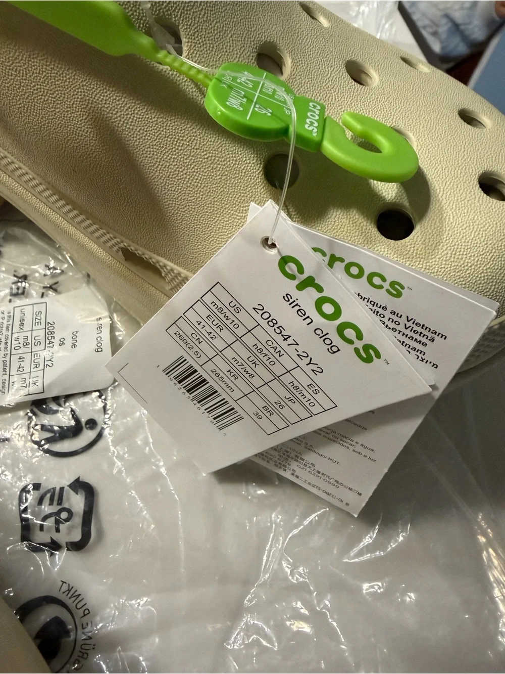 CROCS discover feminine